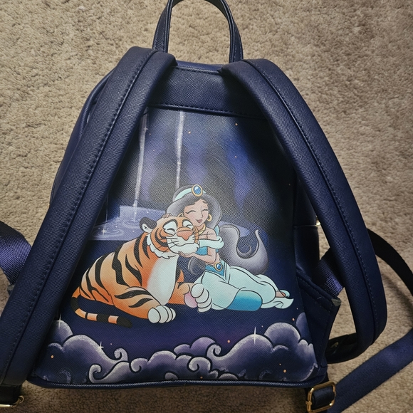 Aladdin And Jasmine Castle Loungefly Backpack - Picture 2 of 4